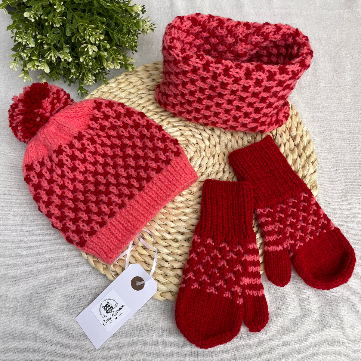 Kids Gift Set: Hat, Cowl, Mittens