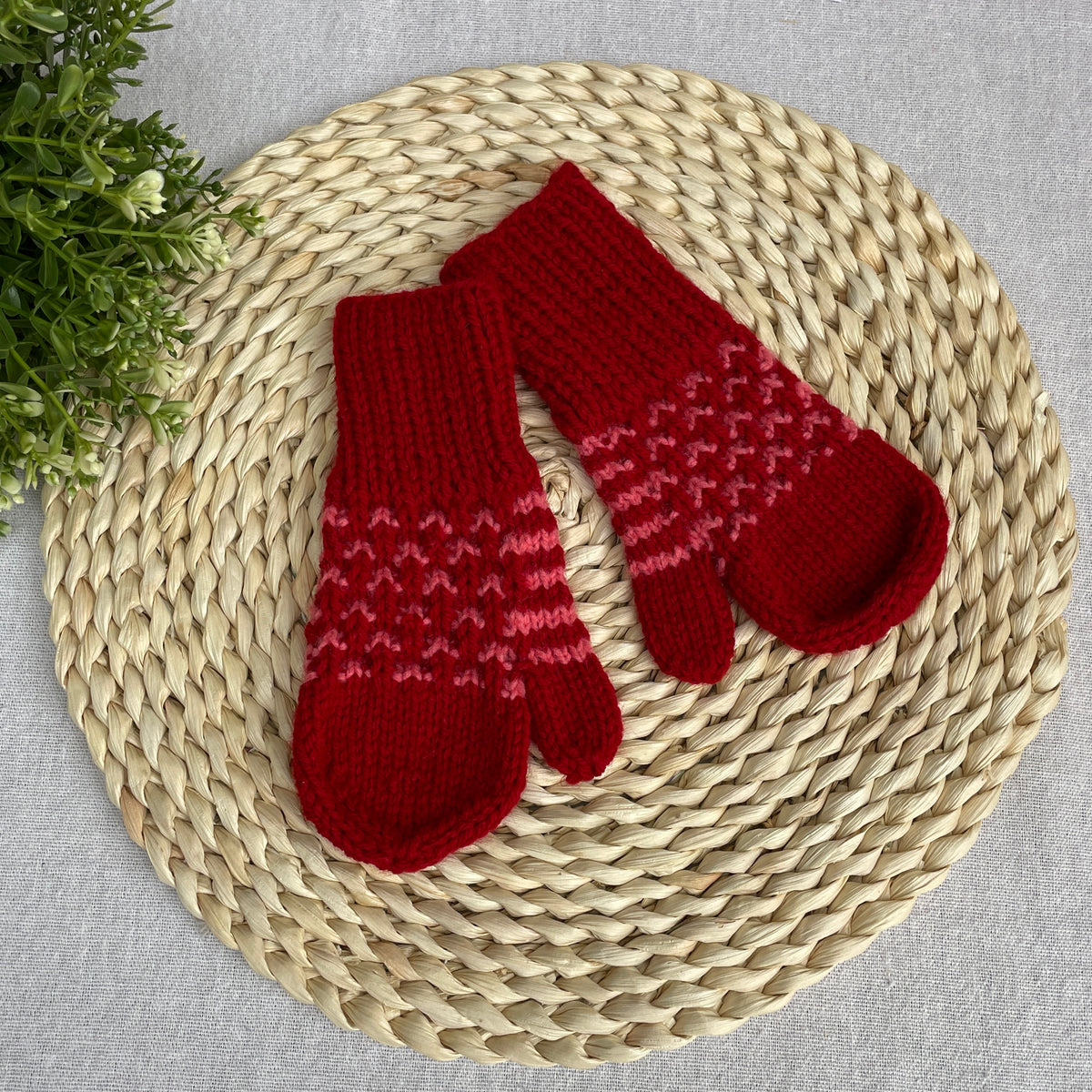 Kids Gift Set: Hat, Cowl, Mittens