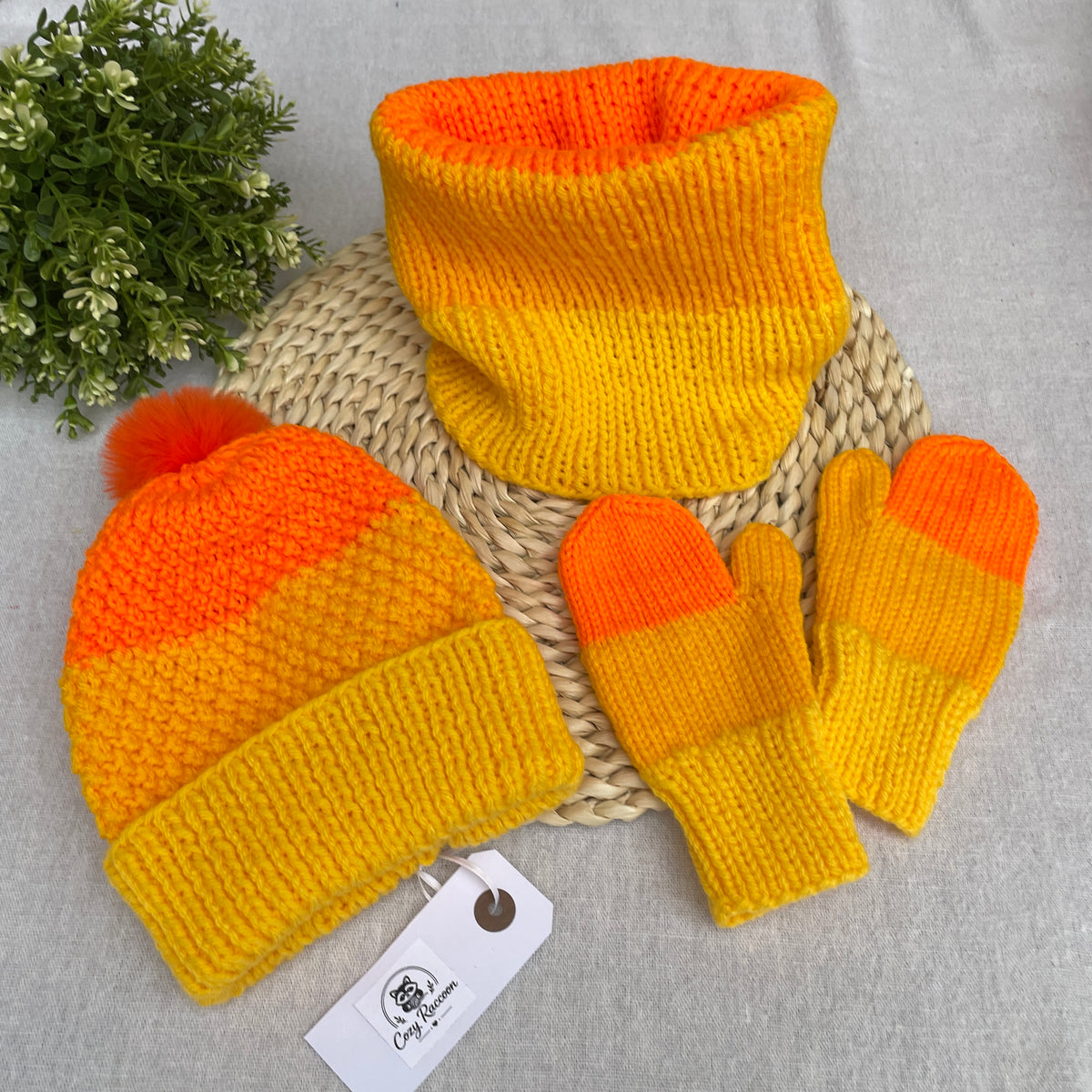 Kids Gift Set: Hat, Cowl, Mittens