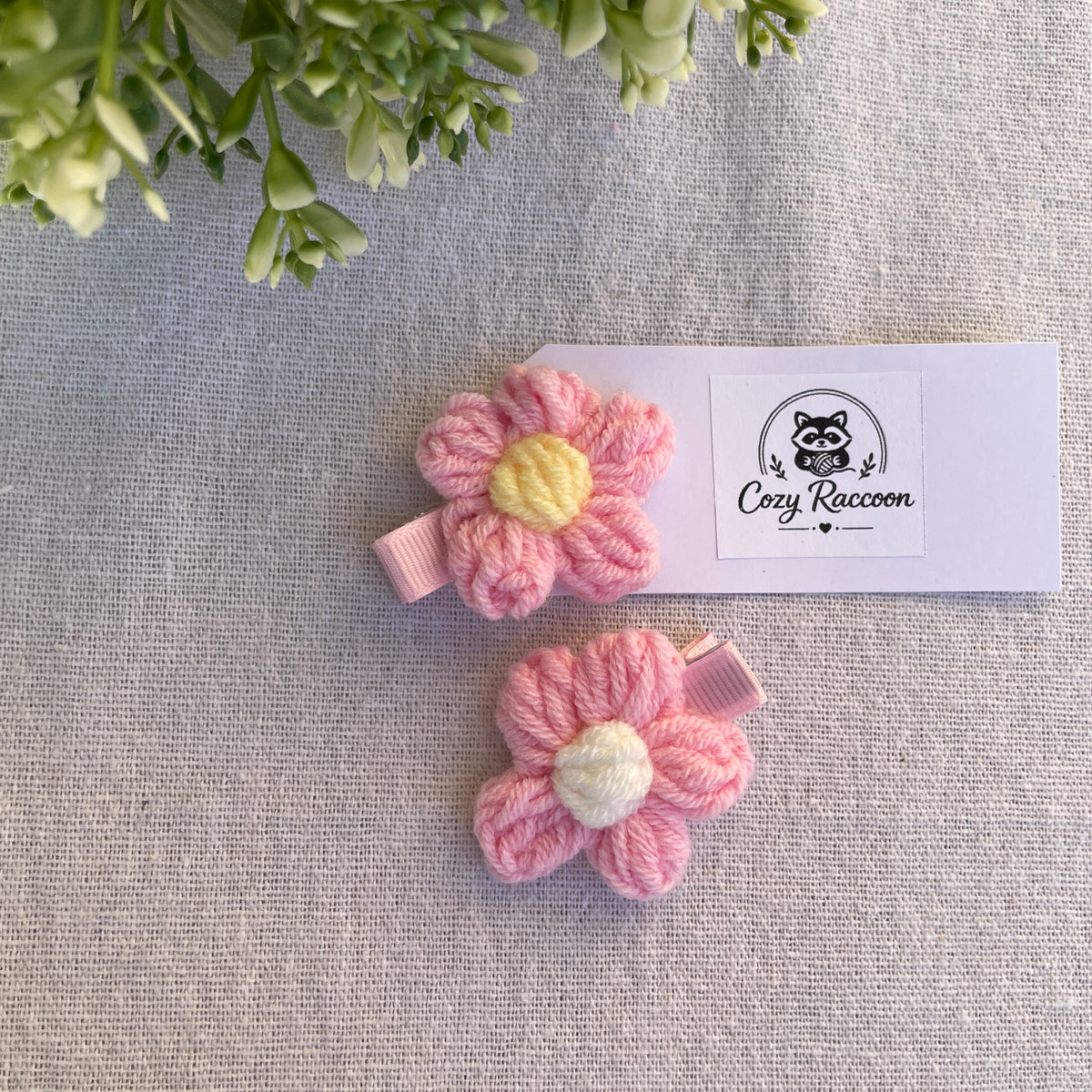 Set of 2 Hair Clips "Flower"