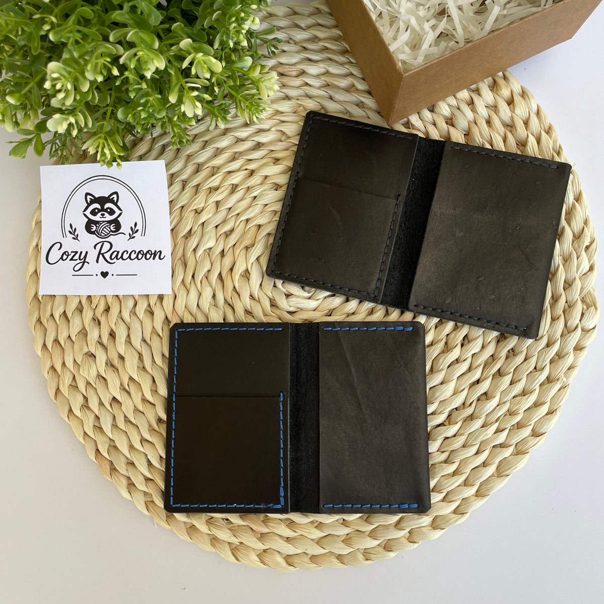 Handmade Compact Card Holder, Hand-Stitched Genuine Leather Wallet (4 cards)