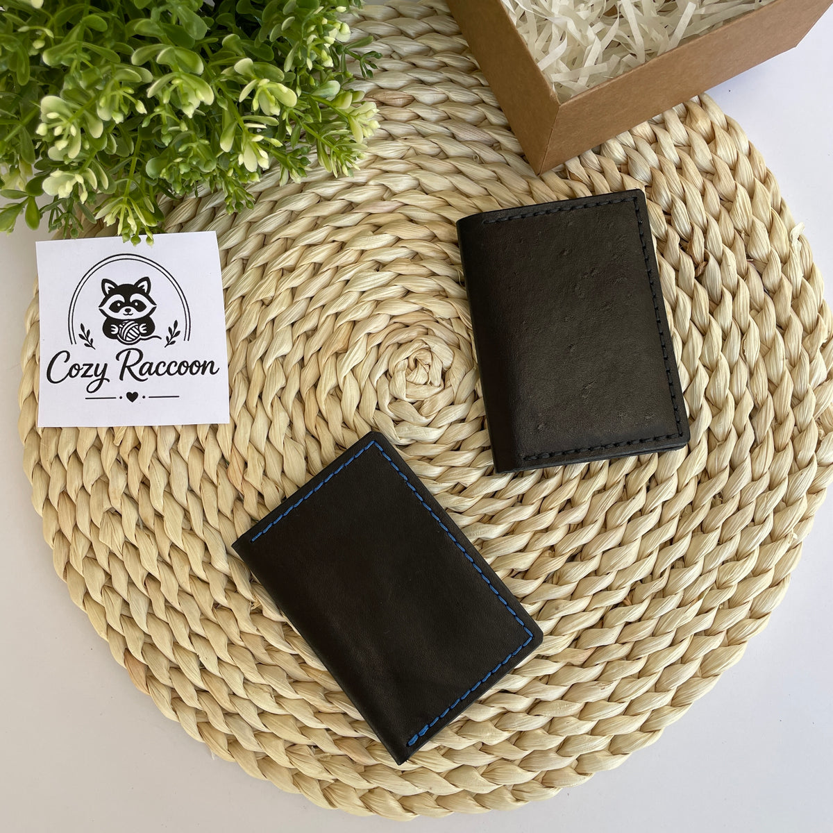 Handmade Compact Card Holder, Hand-Stitched Genuine Leather Wallet (4 cards)